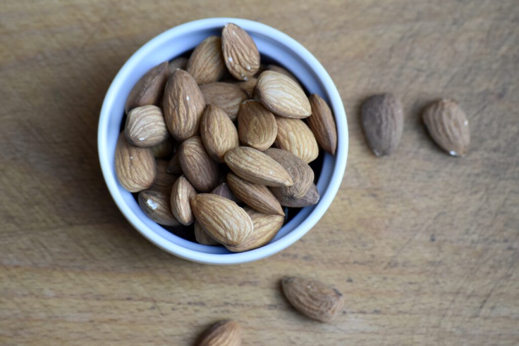 Almonds RAW 1KG